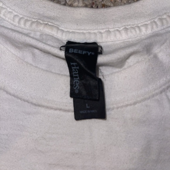 Famous Newport, Rhode Island restaurant scales and shells merch - Picture 2 of 2